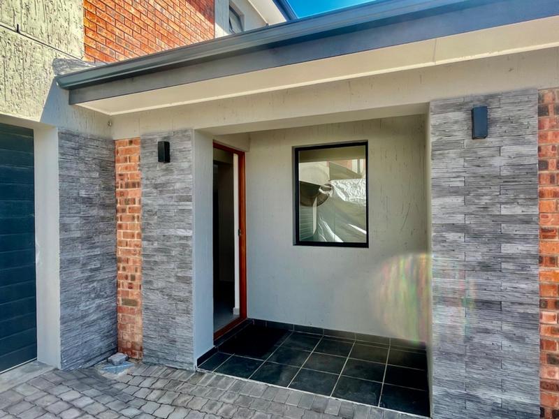 3 Bedroom Property for Sale in Fraaiuitsig Western Cape